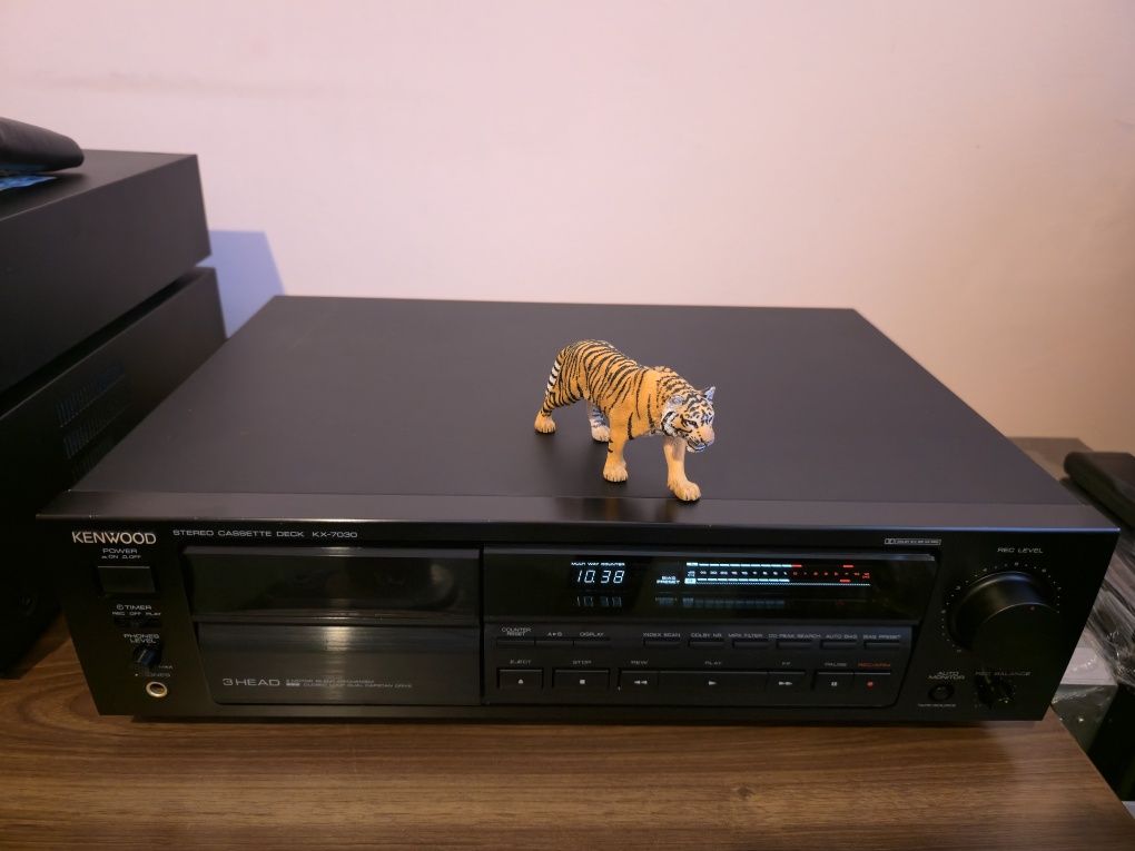 Kenwood KX-7030. Deck valoros, 3 Head. Estetică de raft. Preț fix !