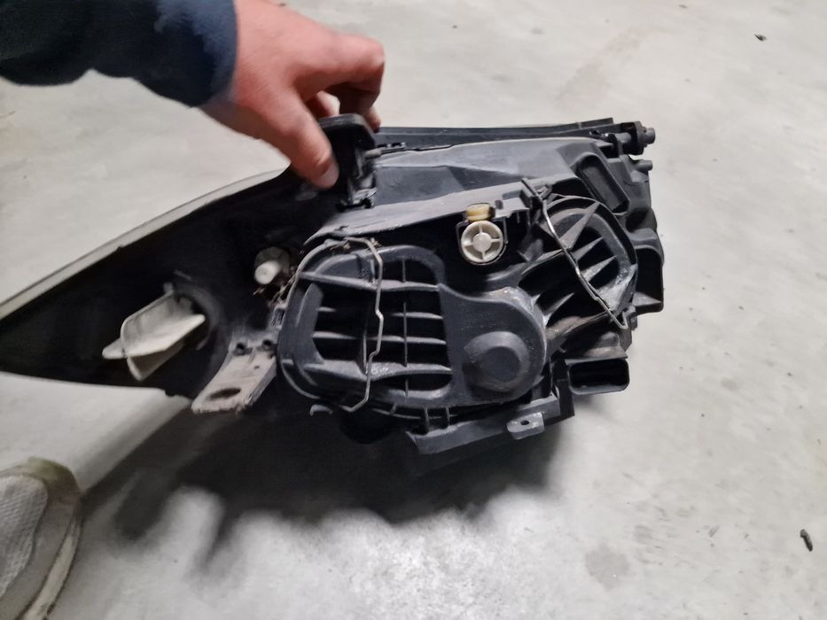 Far faruri halogen stanga dreapta bmw seria 1 e87 e82 e81 e88