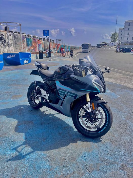 CF Moto 450 SR-S ABS CfMoto 450 SR-S