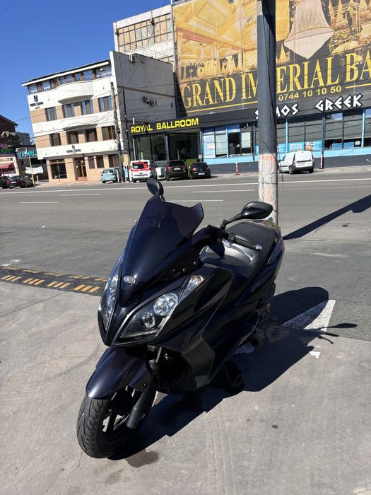 Scuter Kymco Downtown 300 ABS