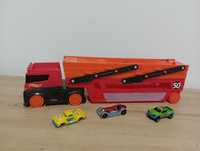 Rezervat! Lot jucarii cu camion transportator HotWheels si 3 masinute