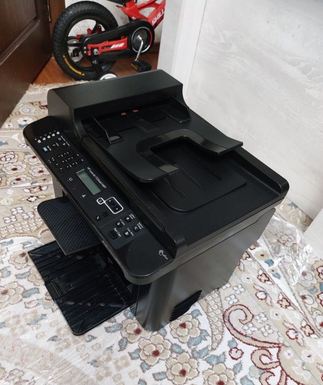 HP LaserJet 1536dnf МФУ
принтер, сканер, копир.