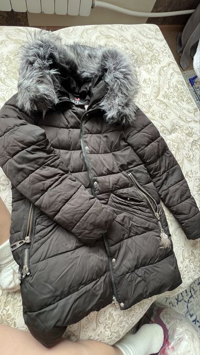 Пуховик на девочку