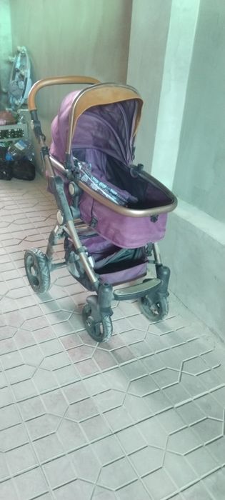 Коляска прогулочная