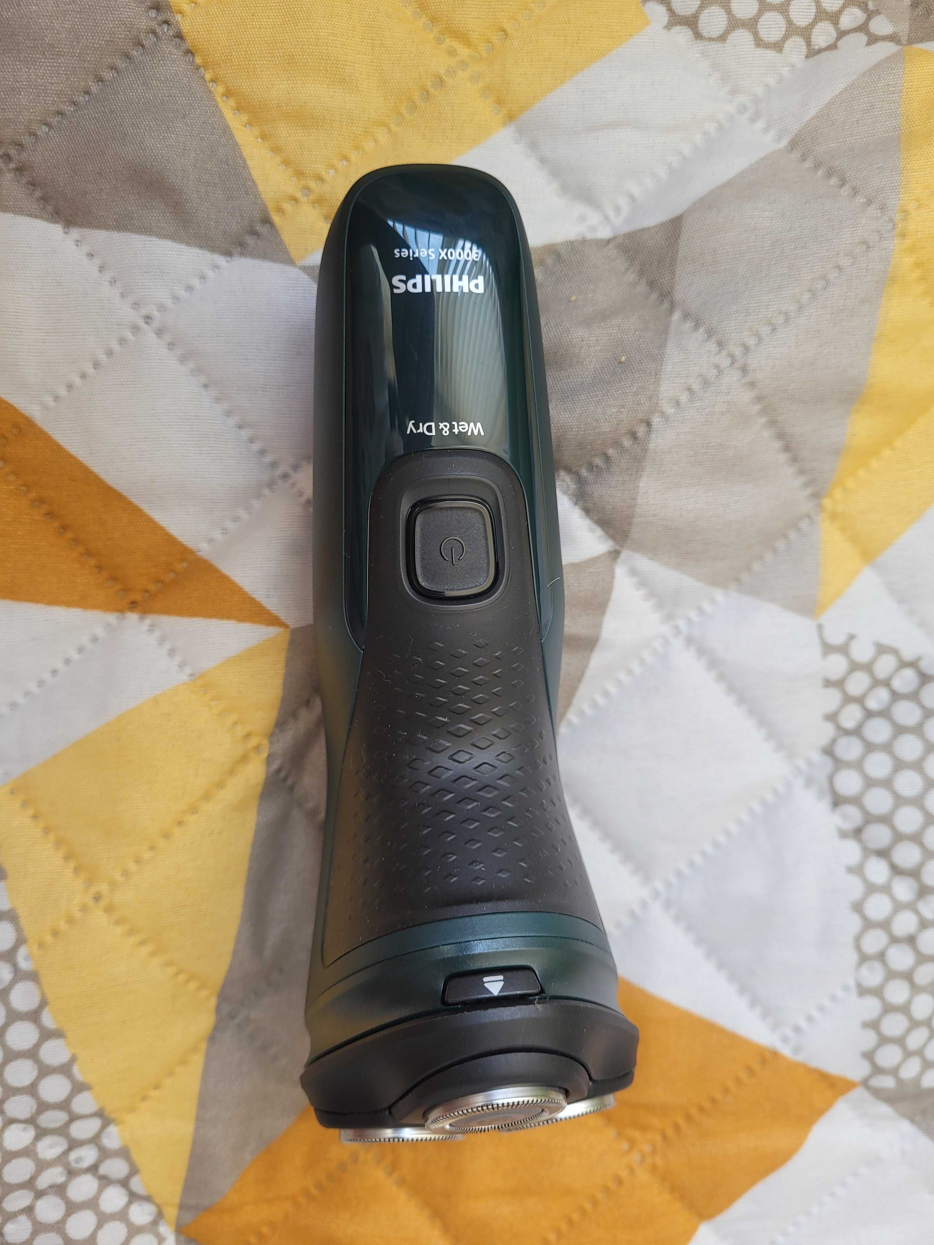 Самобръсначка Philips Series 1000 за сухо и мокра бръснене