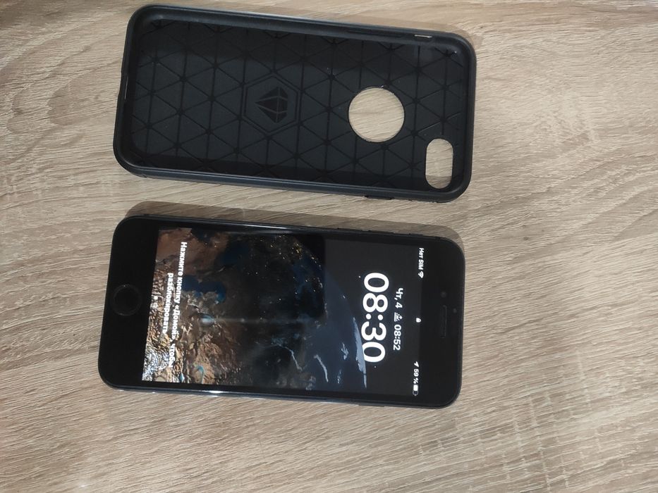 Продам IPhone 8 в хорошем состоянии