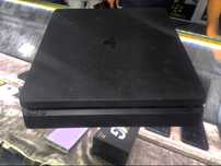 Ps 4 slim         .