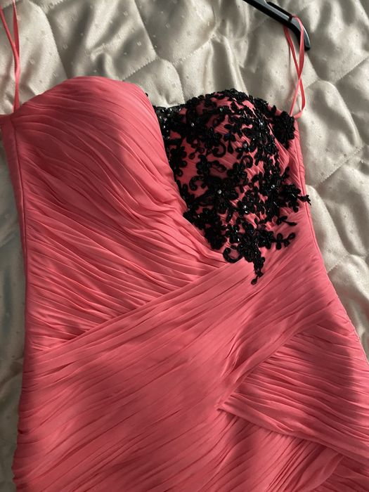 Rochie de seara. Purtata o data! Corai- 600 lei