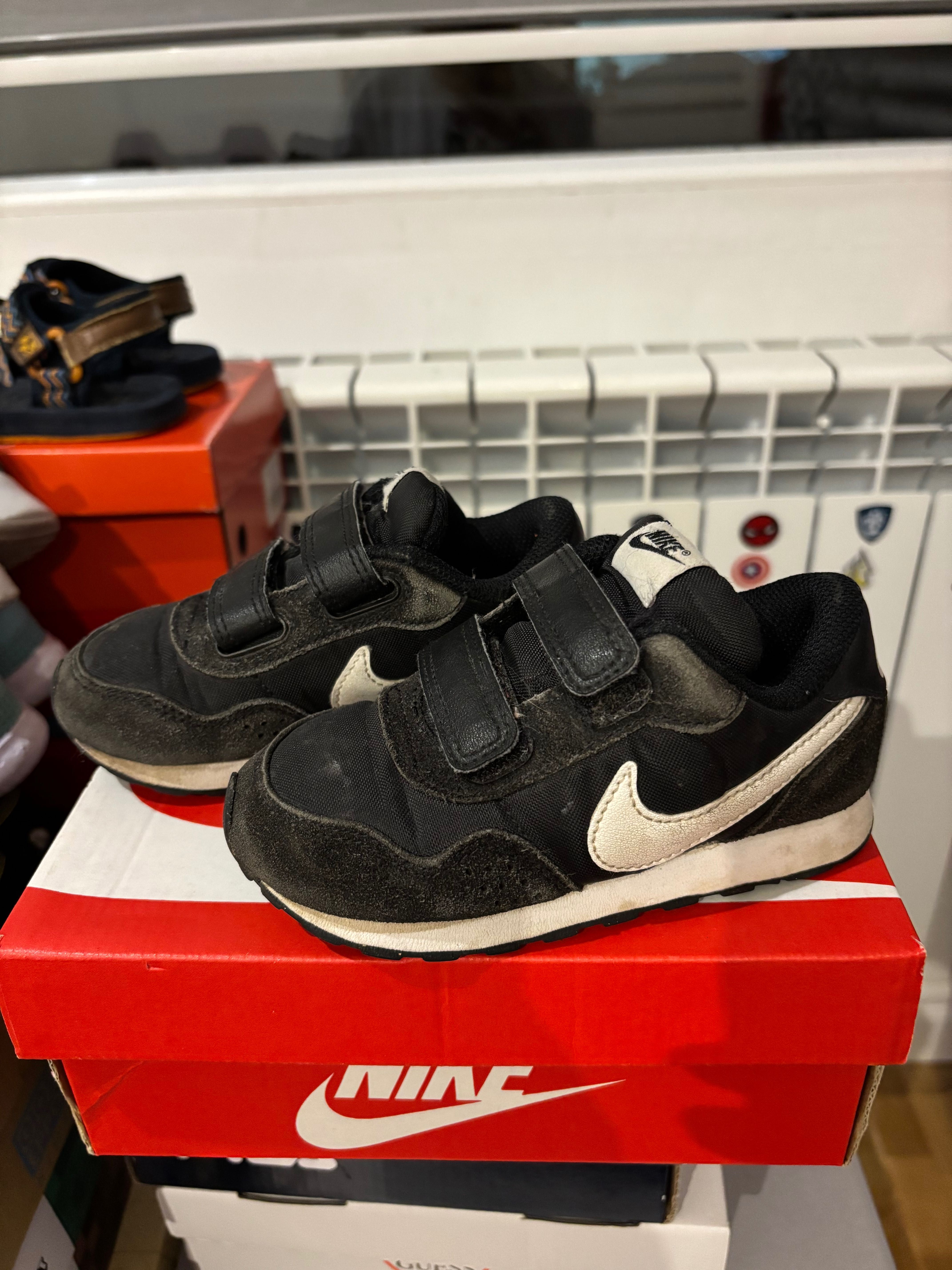 Детски обувки комплект, 25 размер, Guess, Nike