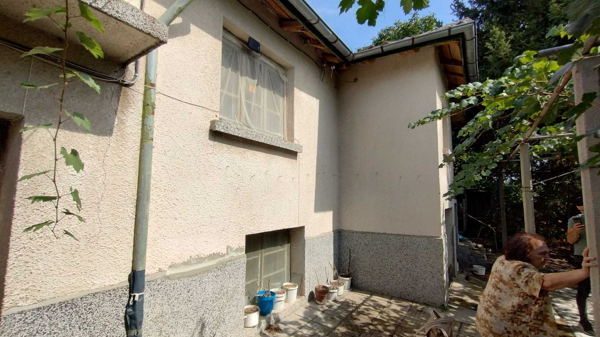 Продавам КЪЩА в с. Пищигово