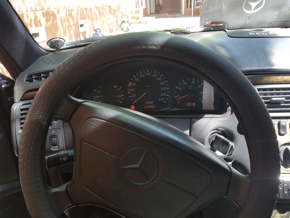 Mersedes Benz w210 e230