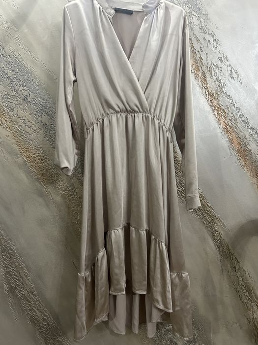 Rochie din tafta /saten culoare nude