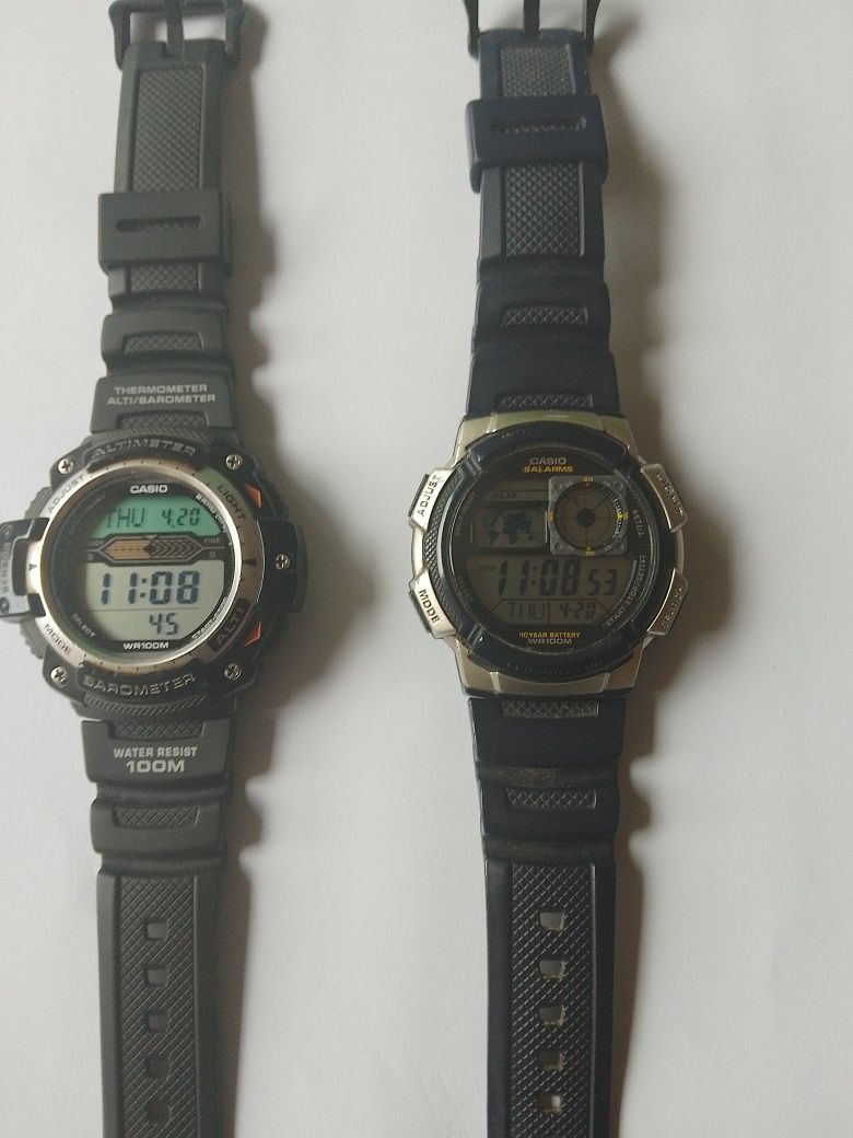 Часовници Casio   два бр