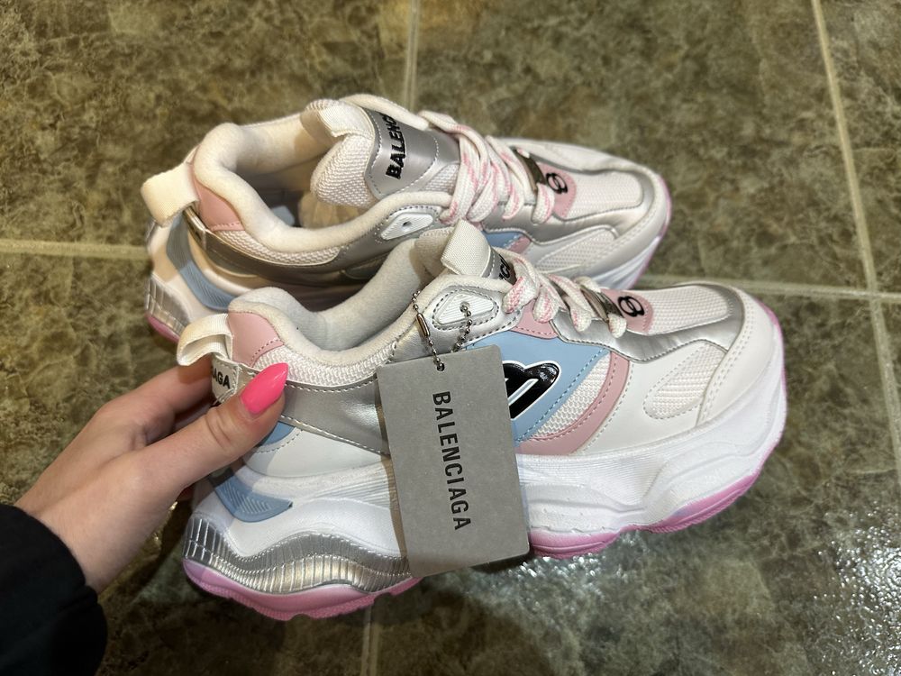 Balenciaga Cargo