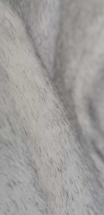 Дамско пухкаво елече