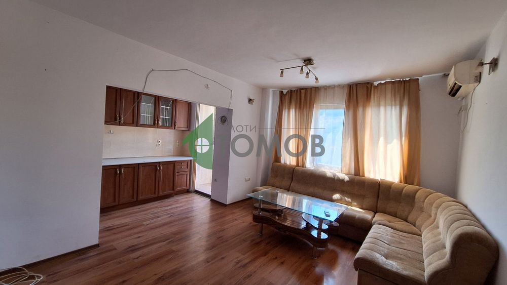 Двустаен апартамент под наем в кв. Три Чучура