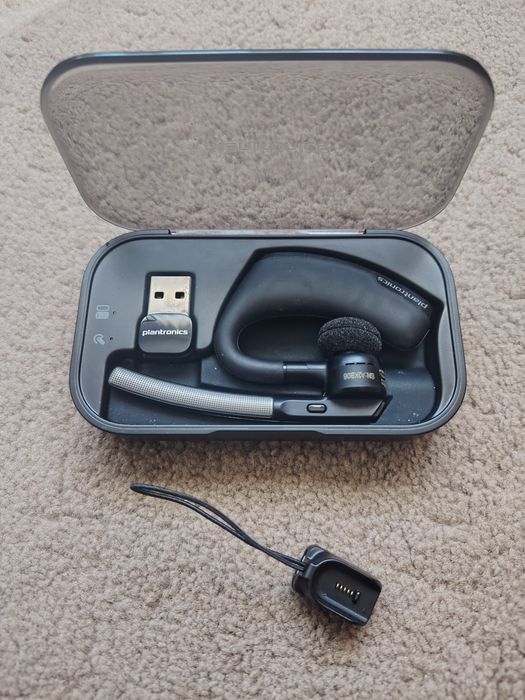 Cască Plantronics Voyager Legend și Last Impact