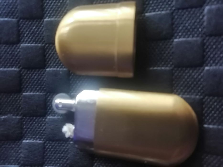 Зажигалка бензиновая.