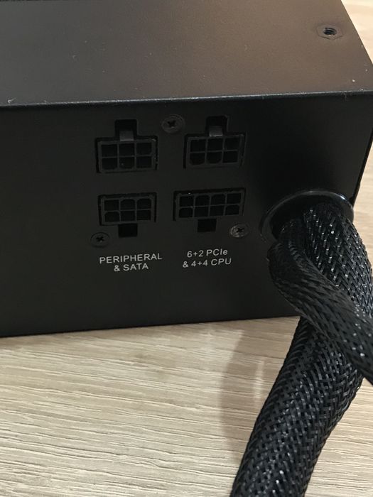 Sursa pc corsair si cablu extensie PCle 6+2