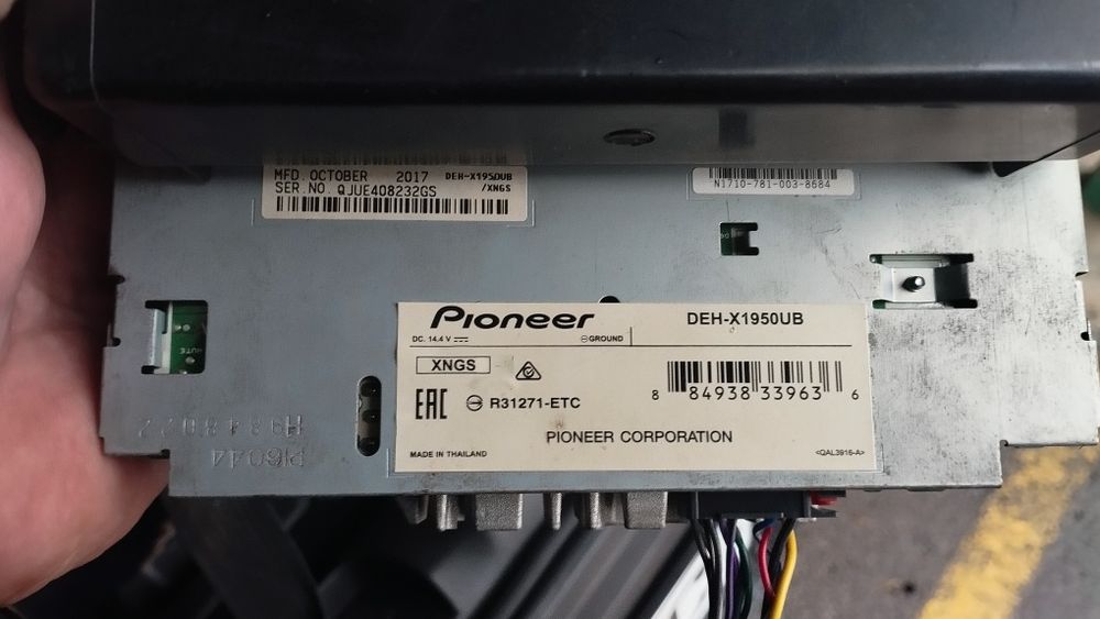 Pioneer Пионер магнитола, в отличном состоянии, блютуз нет,+ колонки