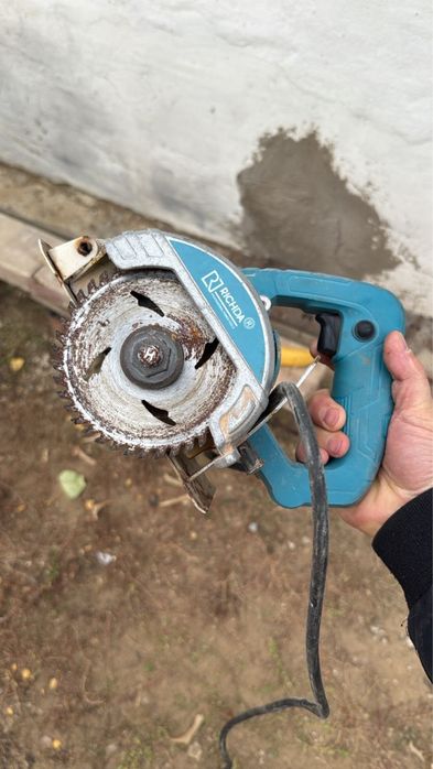 Циркулярная пила 110 диск пчелка