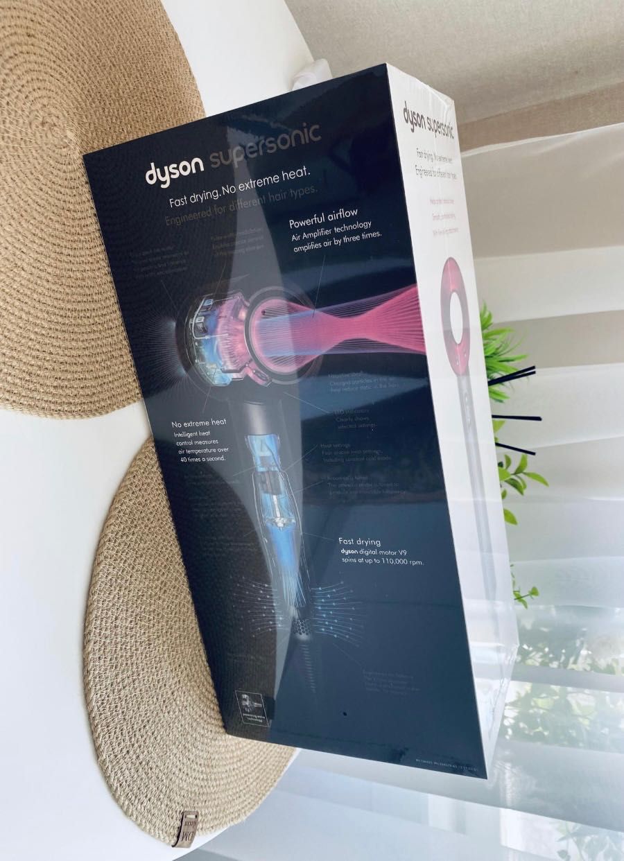 Продам Новый Мощный Профессиональный Dyson Стайлер Фен В Цвете Fuchsia