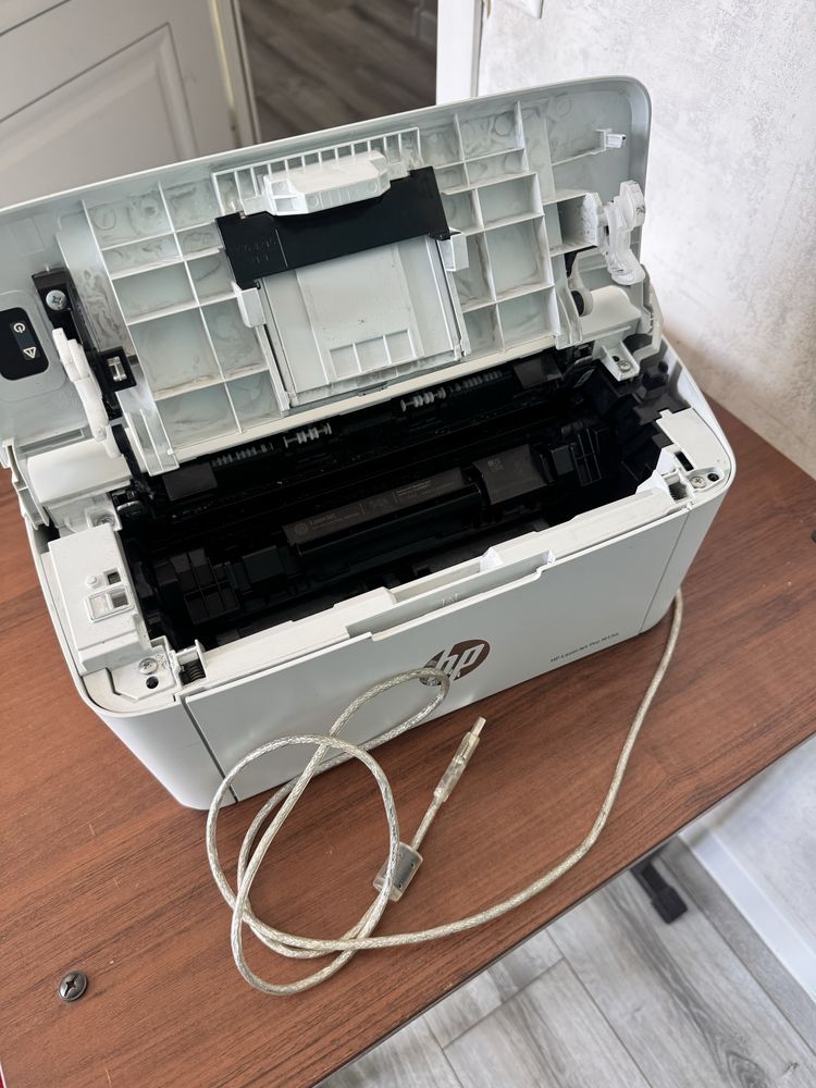 Продаётся принтер HP LaserJet Pro M15a