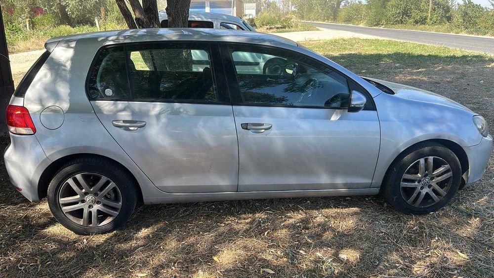 Dezmembrez Volkswagen Golf 6 2011 hatchback 1.6