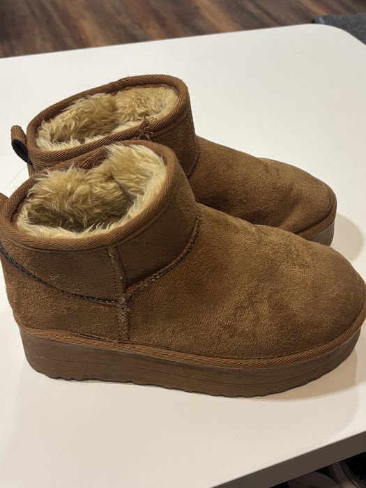 обувки Uggs високи