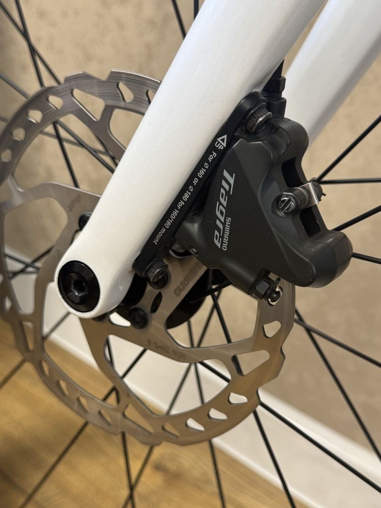 Шоссейный велосипед, Specialized Tarmak sl 6