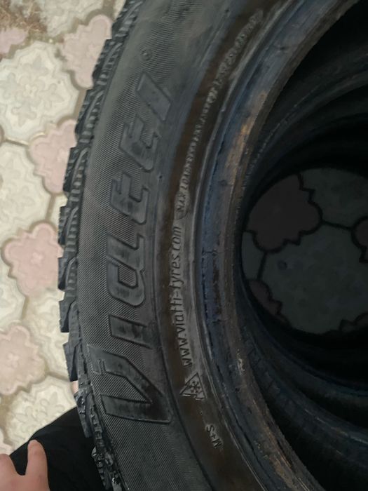 зимние шины в отличном состоянии