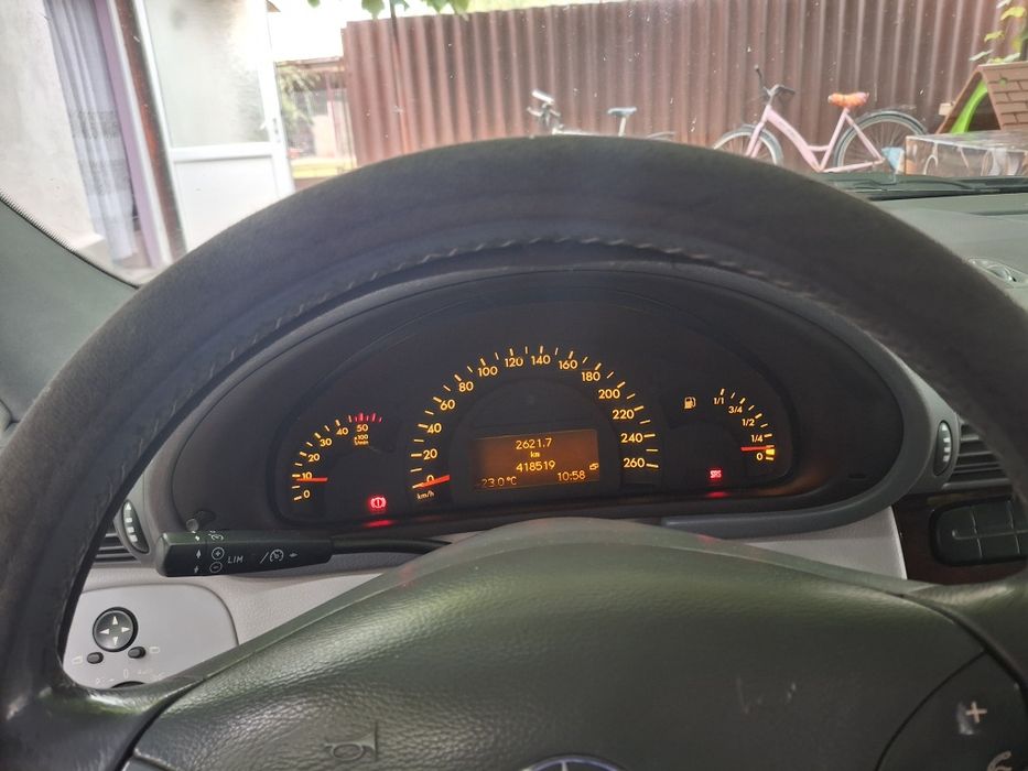 Vand Mercedes-Benz