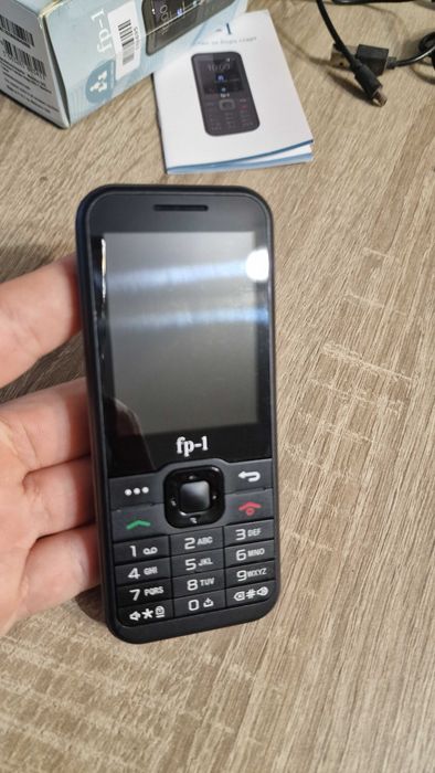 Телефон с камера Fp-1