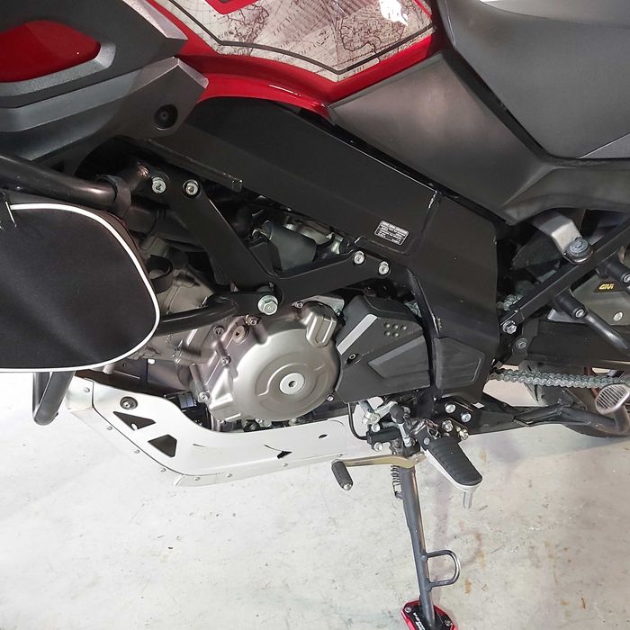 Motocicleta Suzuki V-Strom 650 ABS | S104688 | motomus.ro