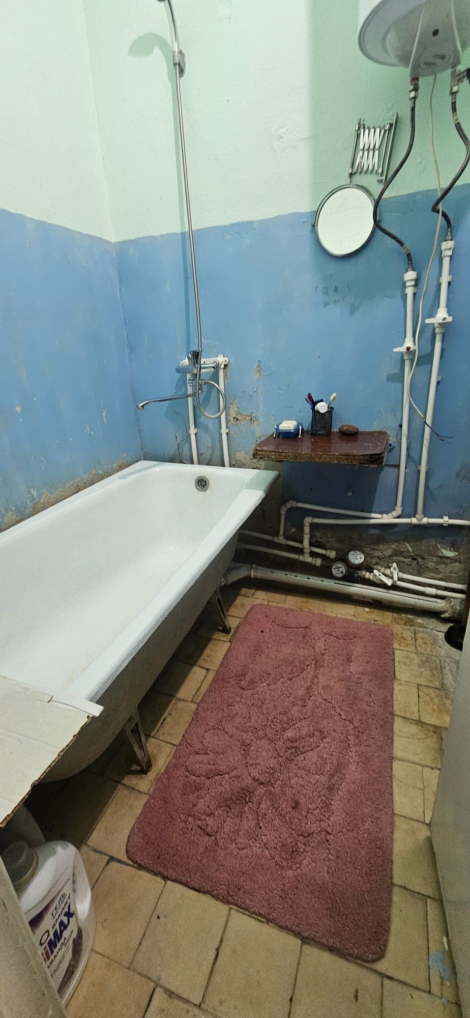Срочно продаю свою 2-х комнатную квартиру в Чирчике,8 мкр,Чинара