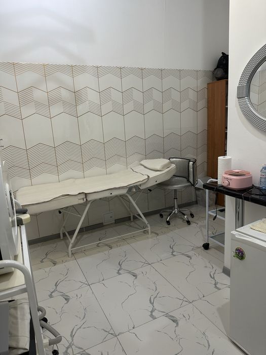 Сдам Кабинет Массаж-Косметология-Наращ ресниц 100тыс