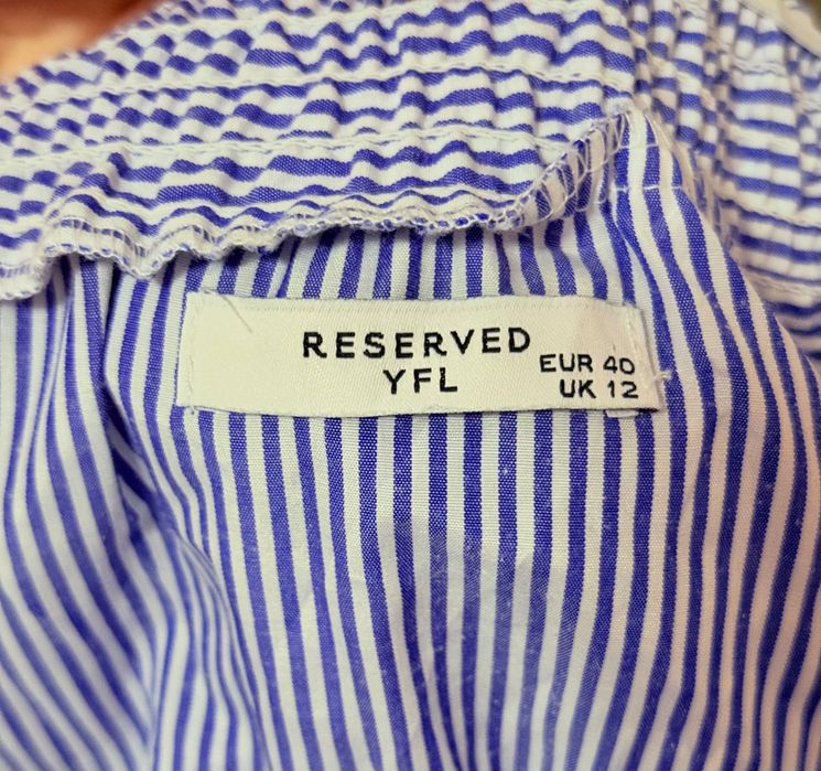 Елегантна рокля, марка Reserved . Обличана на три повода. Като нова.