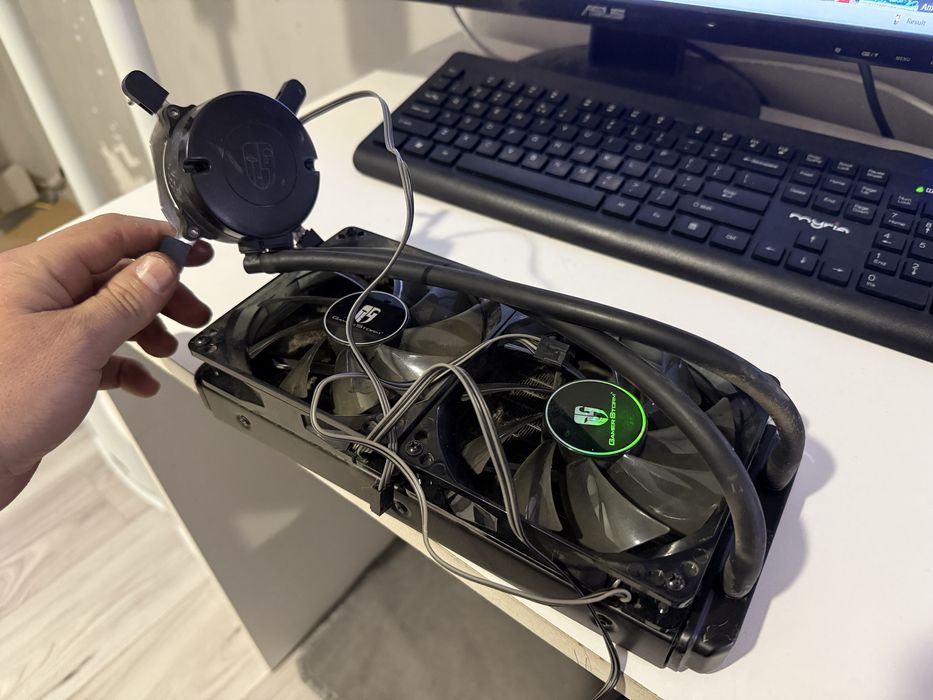 GAME STORM Racitor pe lichid pentru PC LGA1151