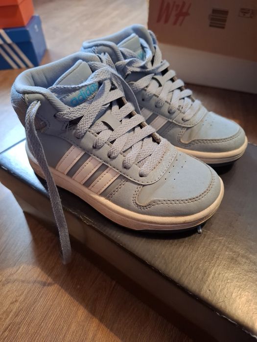 Детски маратонки адидас 30 номер