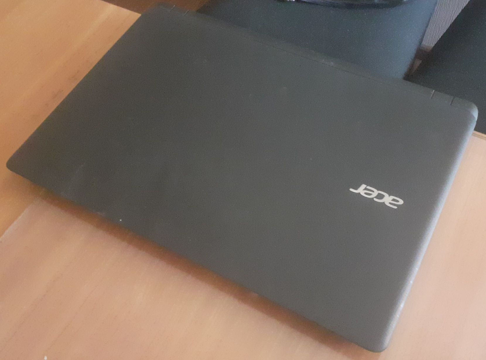 Notebook Acer sotiladi xolati zo'r