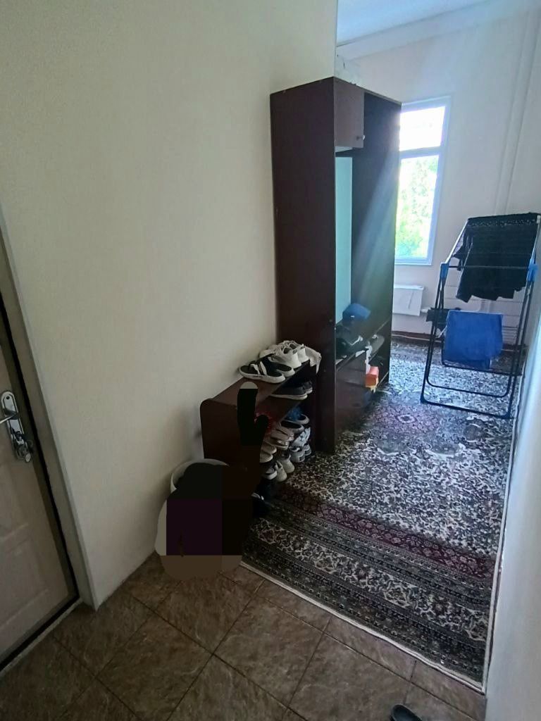 Продаётся квартира.
5 комнатная с ремонтом.
3 этаж.
Общая площадь 120