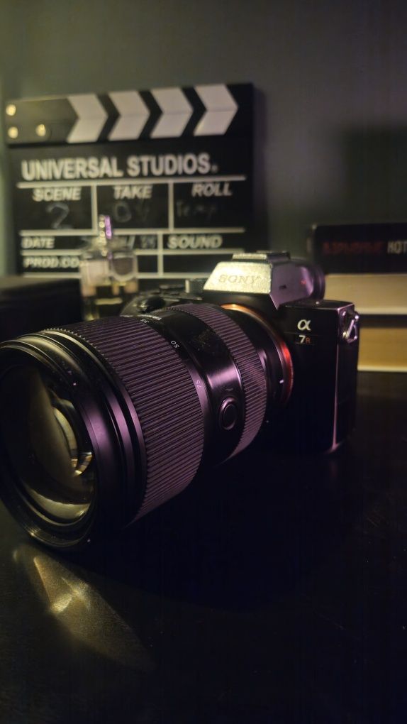 Sony A7R III (тушка) + оригинальная зарядка, аккумулятор,коробка ,доку