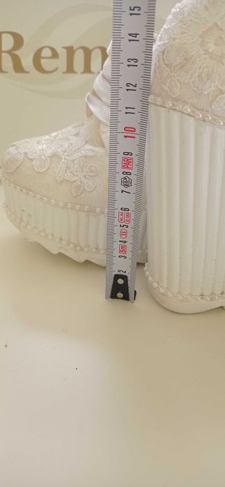 Дамски луксозни обувки на висока платформа REMAT