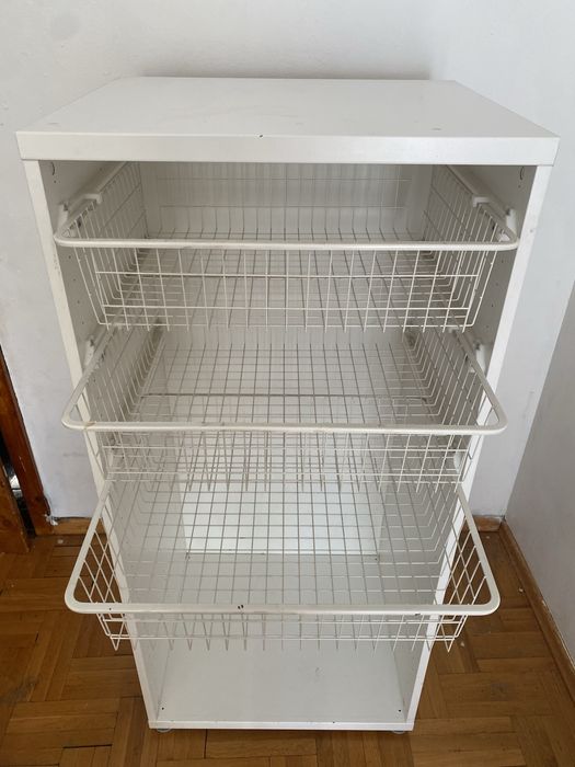 Шкаф за съхранение от Икеа 130 х 60 х 47см