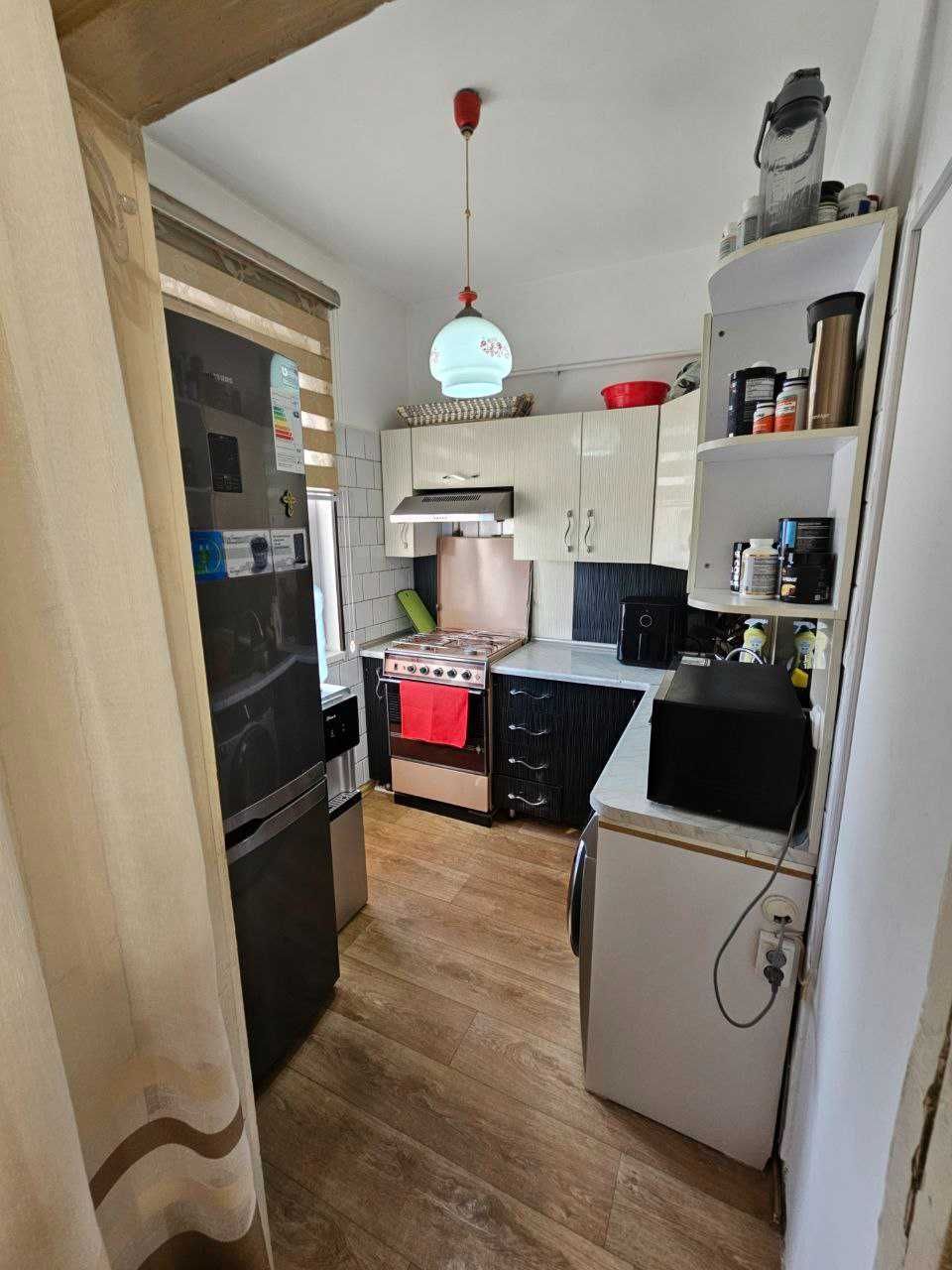 Продается Чиланзар 3 кв.  2в3/3/4 за Торговым центром