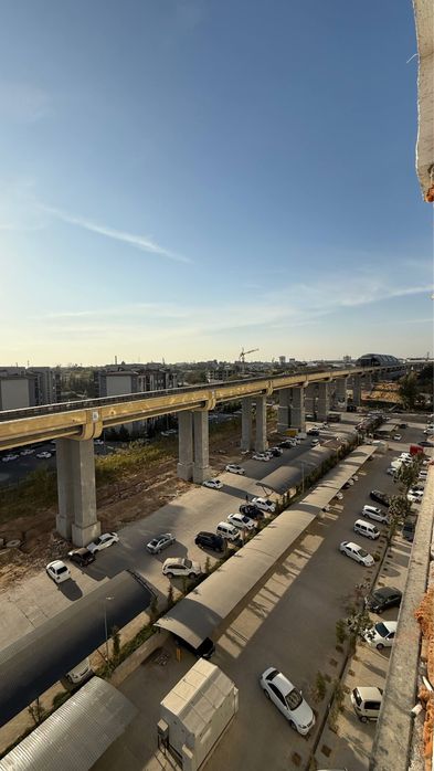 Sergeli 1 bekat Choshtepa metro oldi 2 xona 8 etaj sotiladi