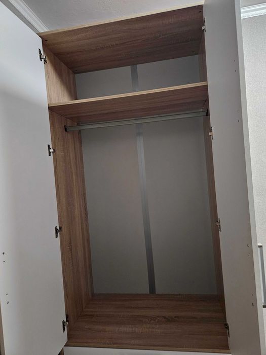 Продам шкаф в прихожую.