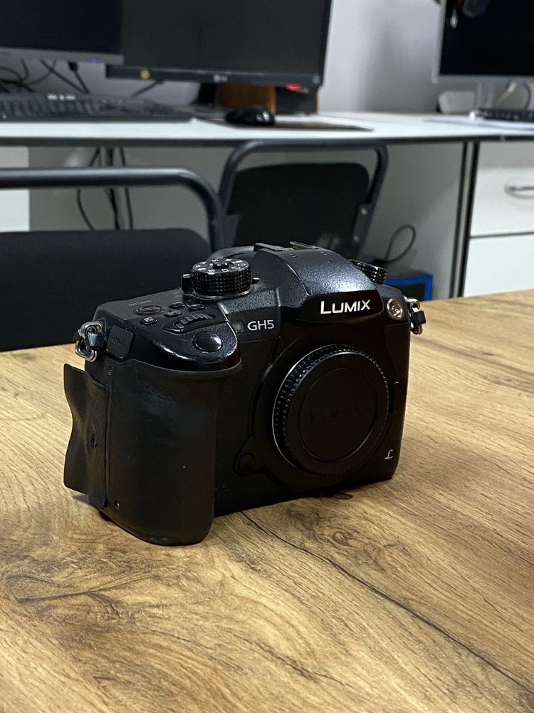 panasonic lumix gh5