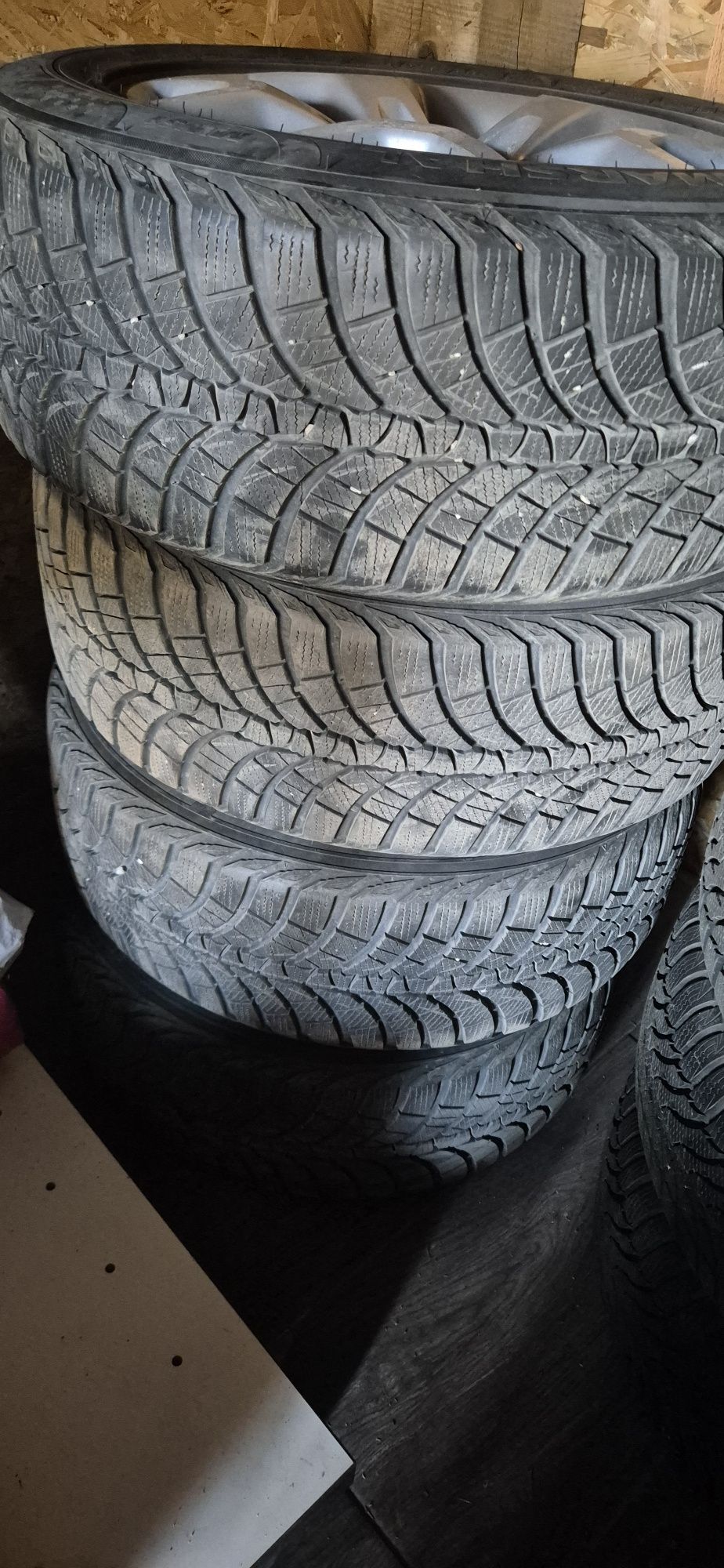 Гуми с джанти за форд 17 5x108