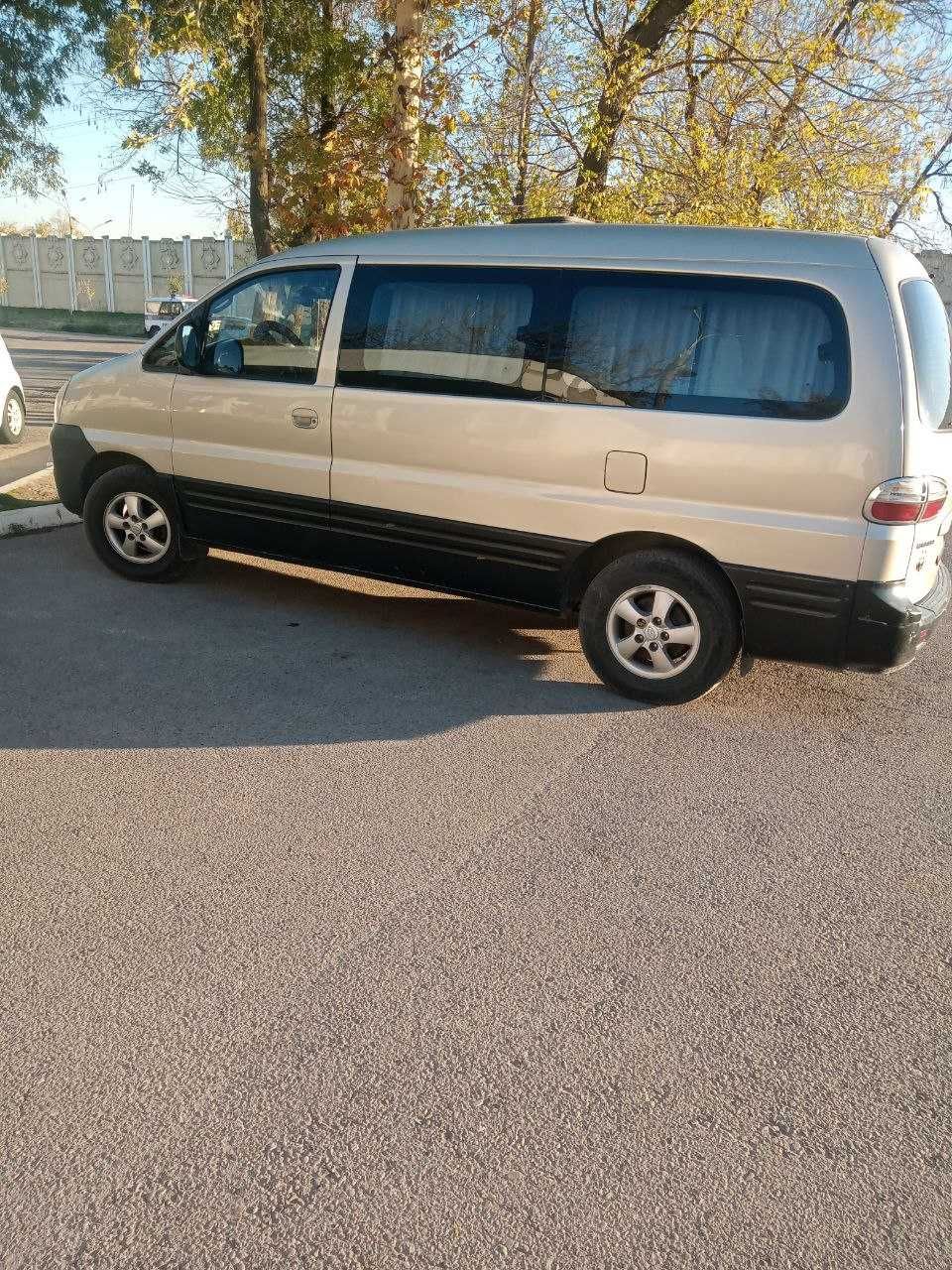 Сотилади/Продаётся  hyundai starex минивэн 2005